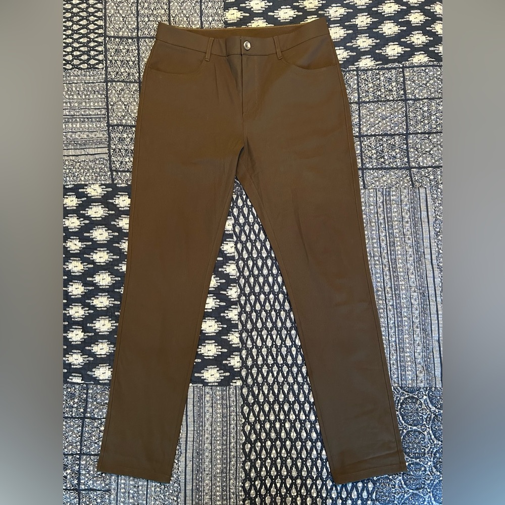 Vuori Meta Pant - in Dark Java (New without tags)